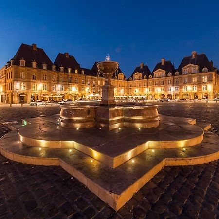 Chez Herve Et Nicky Charleville-Mézières Esterno foto