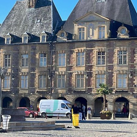 Chez Herve Et Nicky Charleville-Mézières Esterno foto