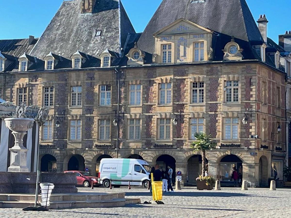Chez Herve Et Nicky Charleville-Mézières Esterno foto